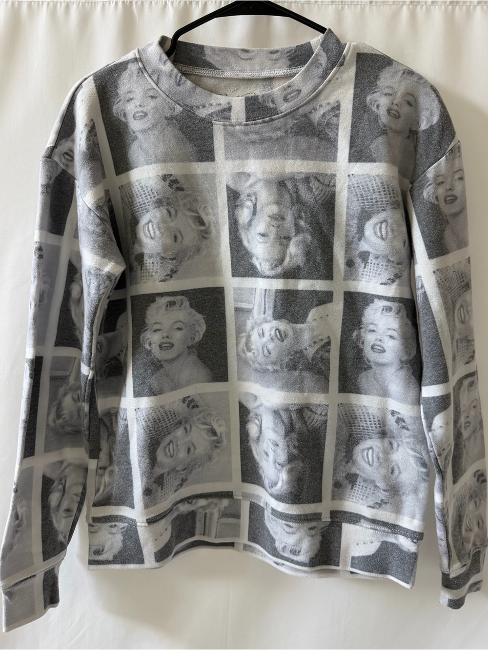 Marilyn Monroe All Over Photo Graphic Sweatshirt S